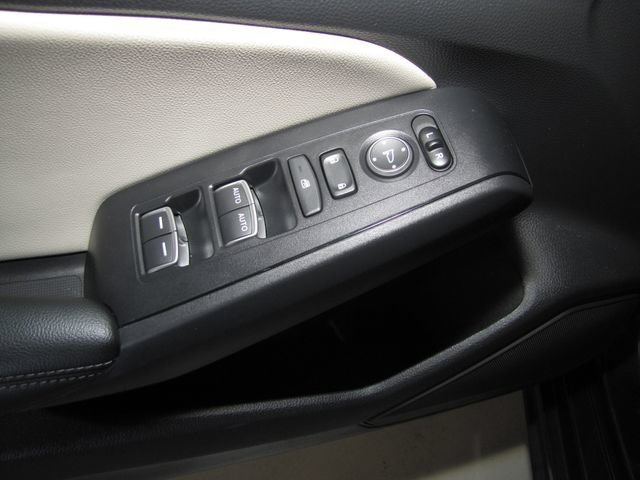 2022 Honda Civic Hatchback EX-L - Photo 12