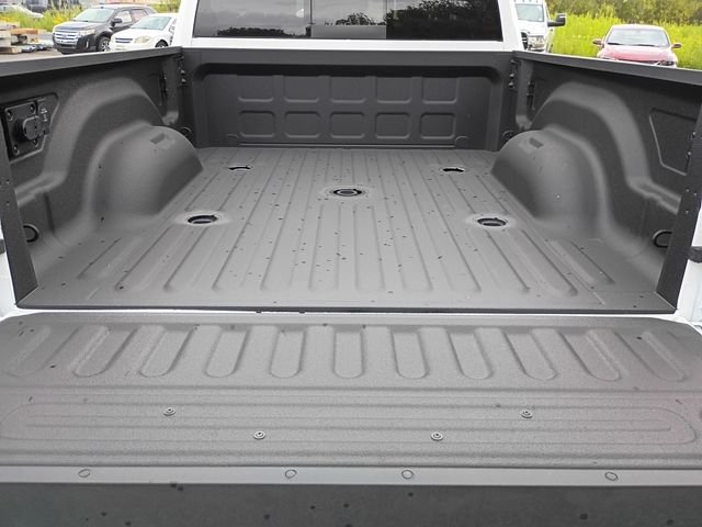 New 2026 Bright White Clearcoat RAM  image 18