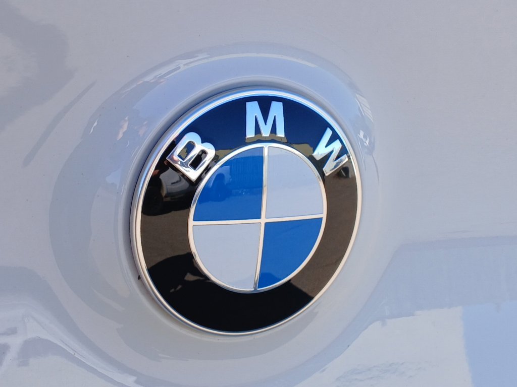 Used 2026 White BMW 30 xDrive image 32