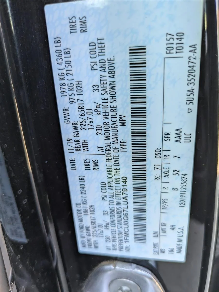Used 2020 Agate Black Metallic Ford SE image 17