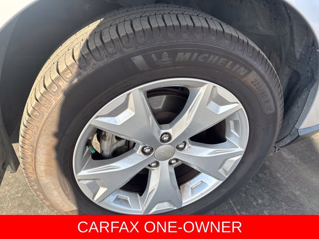 Used 2015 Silver Subaru 2.5i Limited image 23