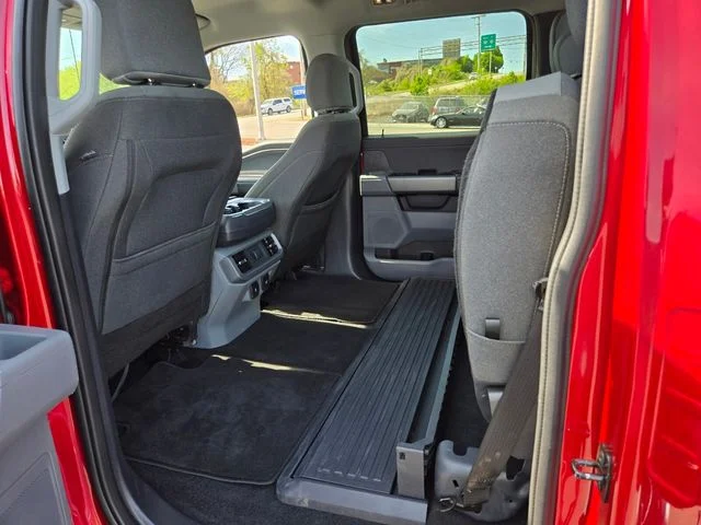 Used 2025 Red Ford XLT image 11