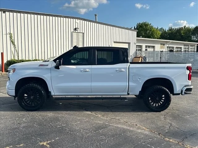 Used 2024 White Chevrolet RST image 7