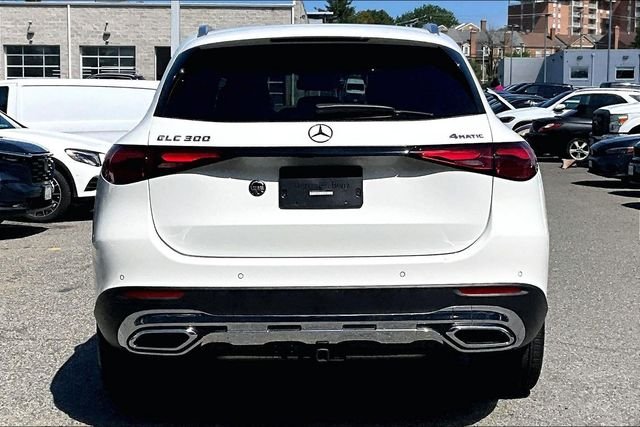 Used 2026 White Mercedes-Benz GLC 300 image 3