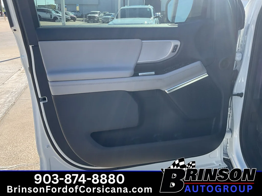 New 2027 Star White Metallic Tri-Coat Ford MAX Active image 10