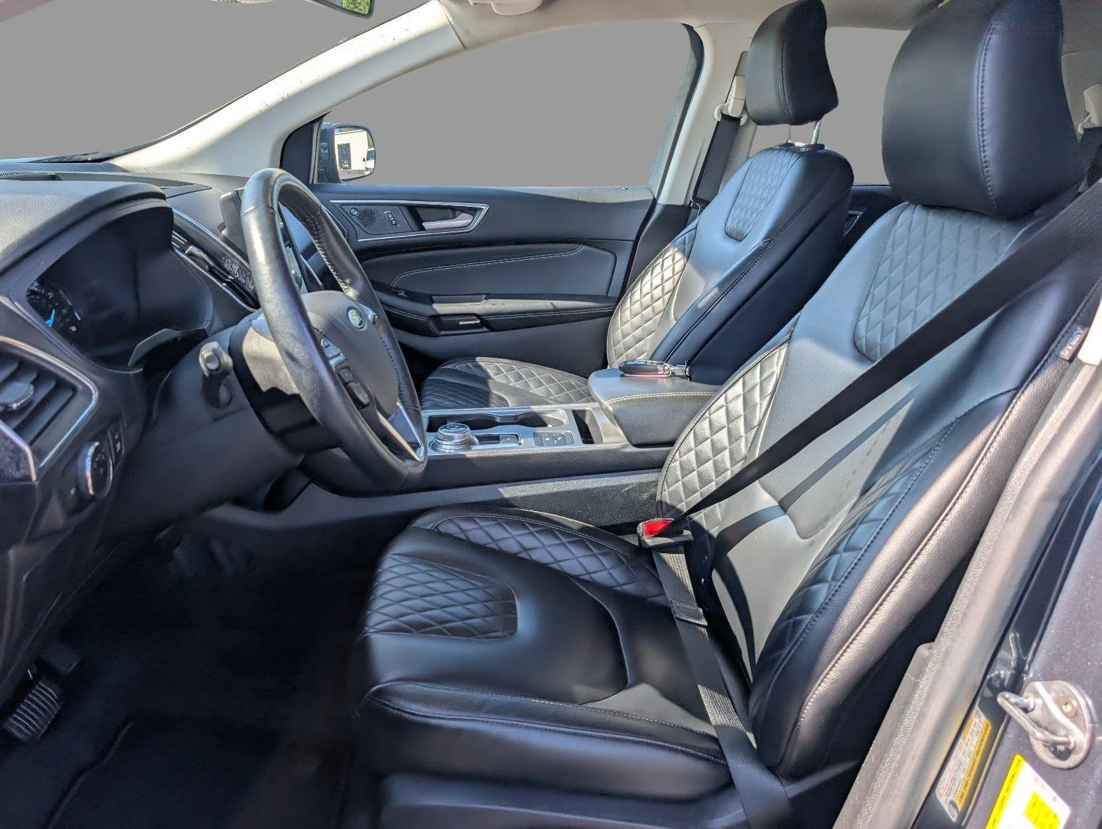Used 2024 Stone Blue Ford Titanium image 17