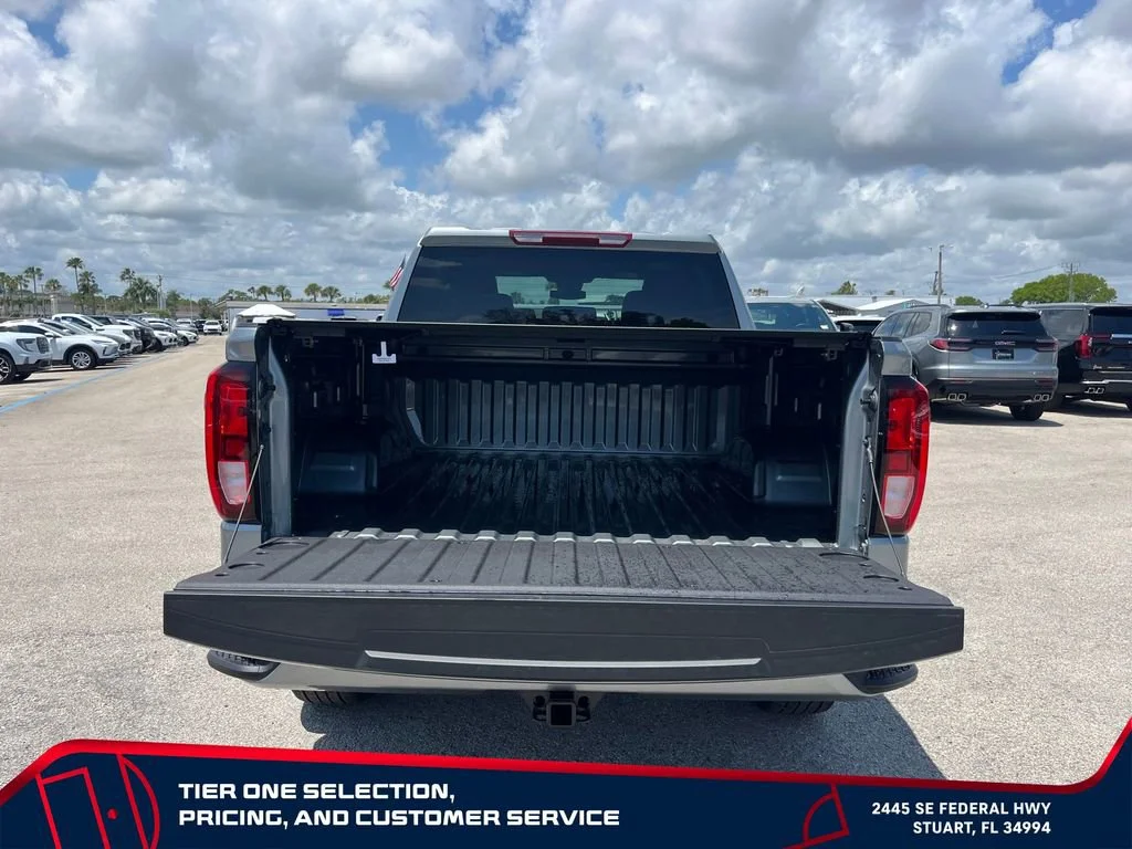 New 2026 Sterling Metallic GMC Elevation image 16