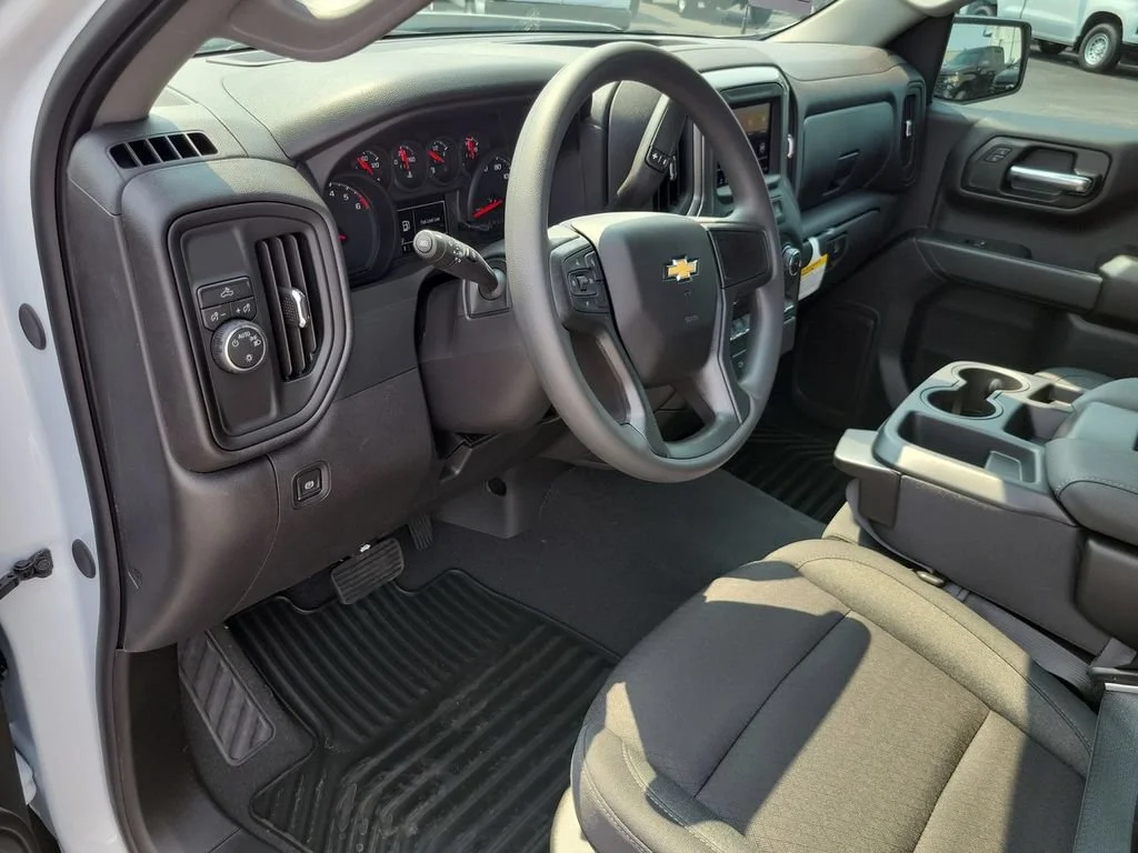 2026 Chevrolet Silverado 1500 Custom - Photo 10