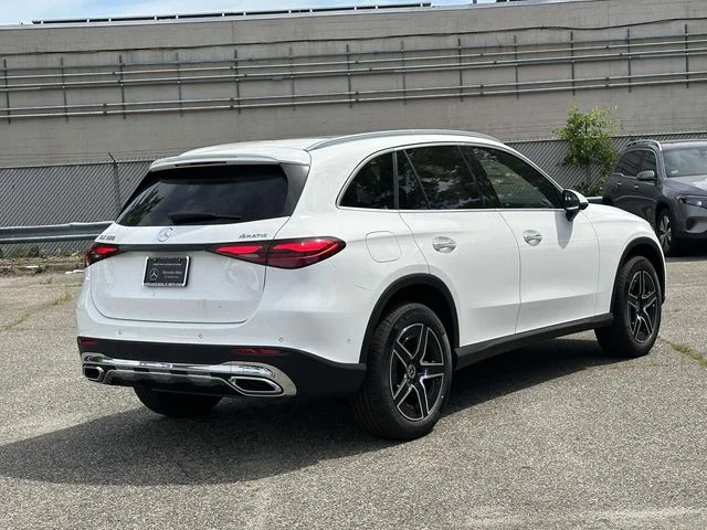 New 2026 White Mercedes-Benz GLC 300 image 10