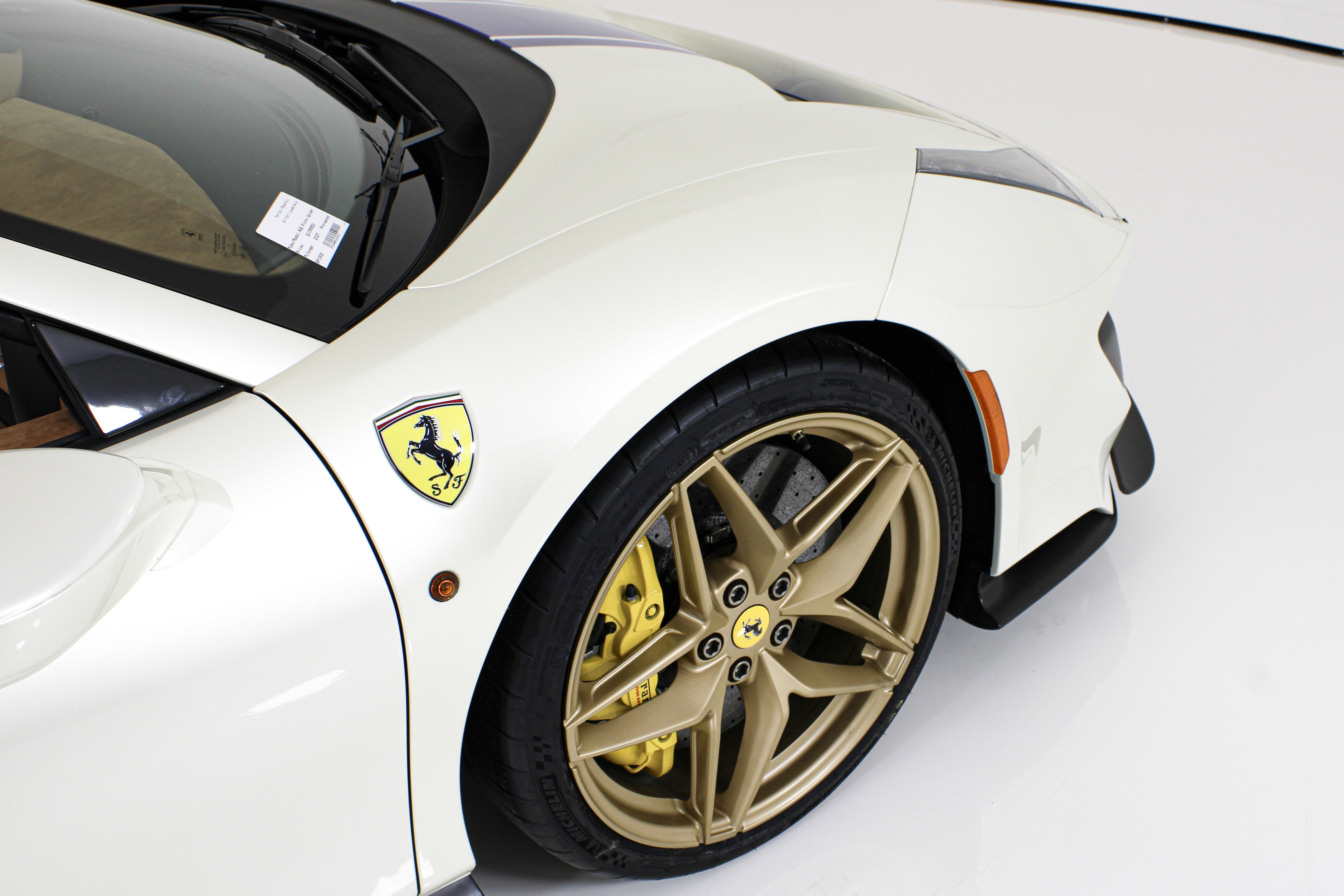 Certified Used 2020 White Ferrari  image 17