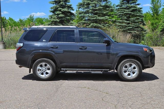 Used 2024  Toyota SR5 image 2