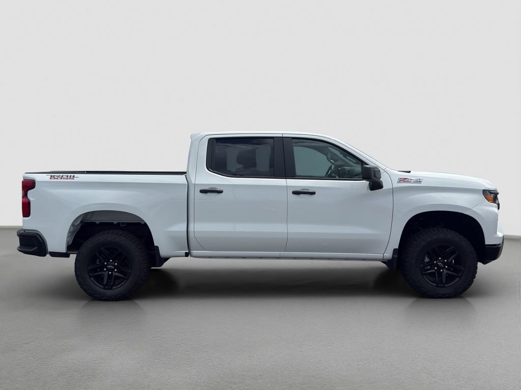 New 2026 Summit White Chevrolet Custom Trail Boss image 7