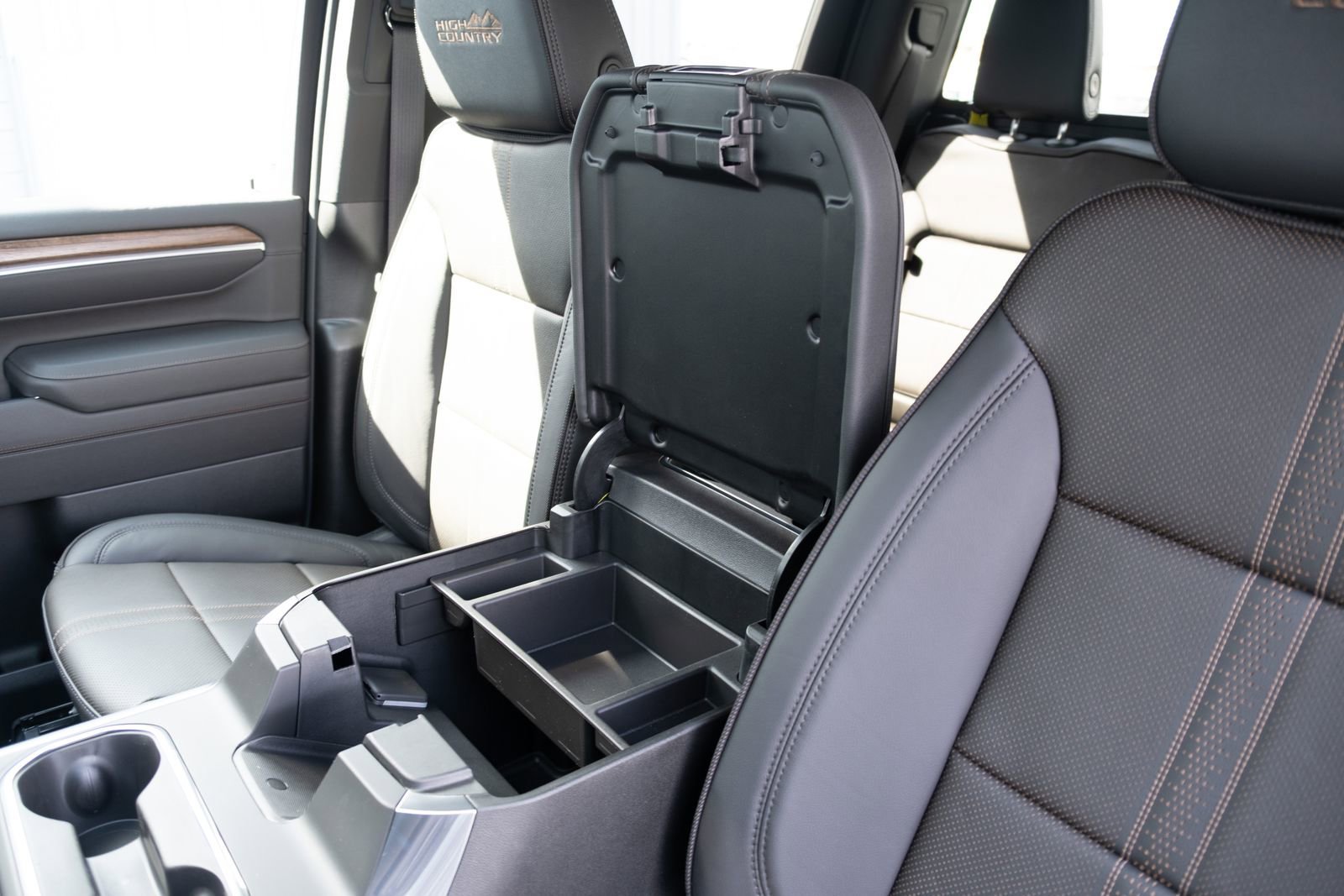 2026 Chevrolet Silverado 3500HD High Country - Photo 8