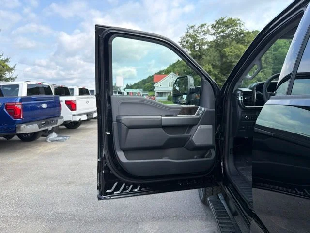 New 2026 Agate Black Metallic Ford F-250® Lariat® image 20