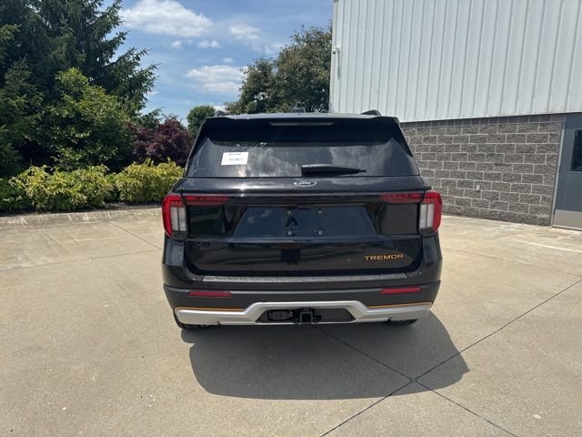 New 2026 Agate Black Metallic Ford Tremor® image 5