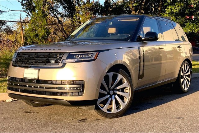 2025 Land Rover Range Rover SE