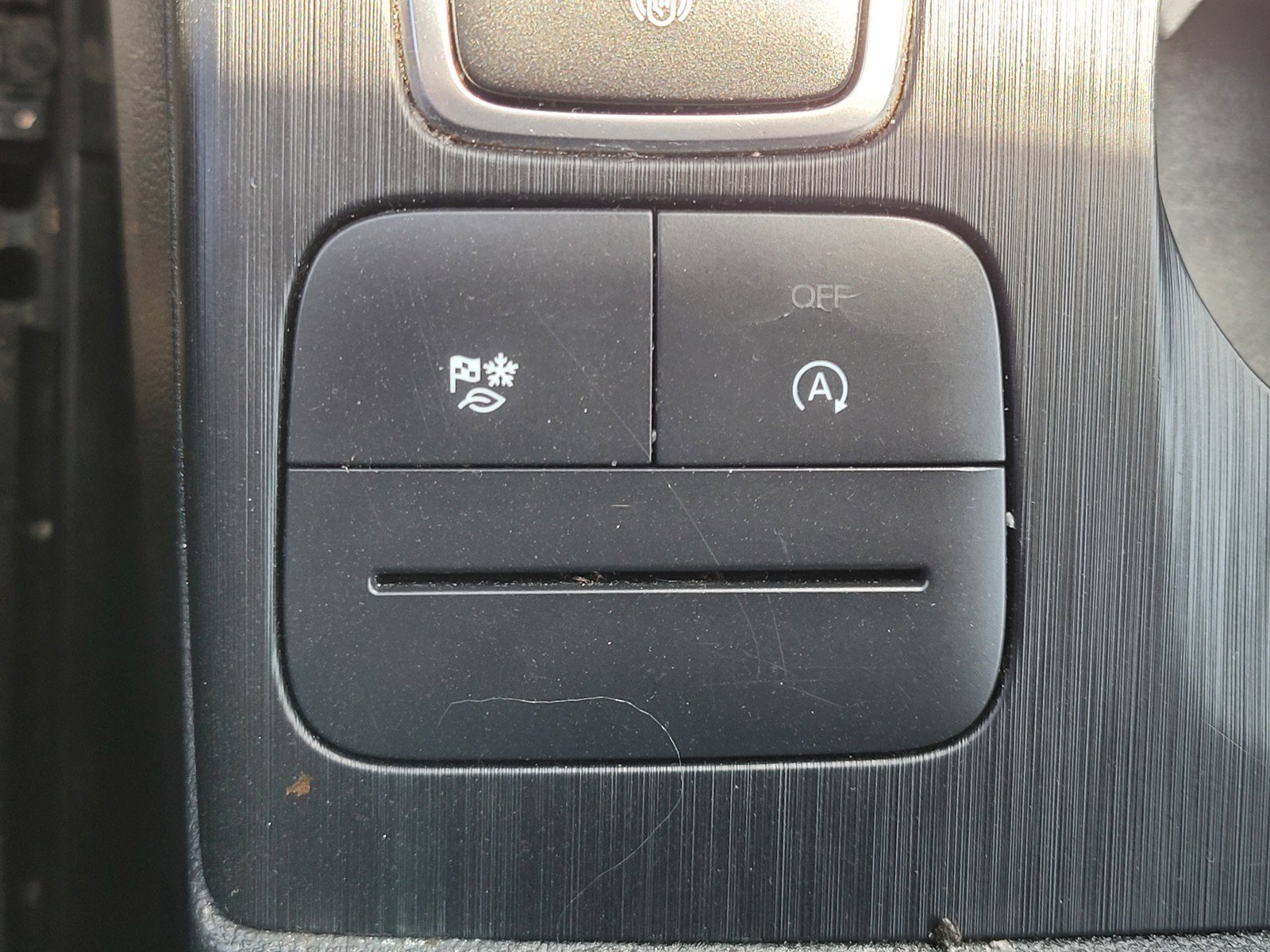 Used 2022 Silver Ford SE image 22