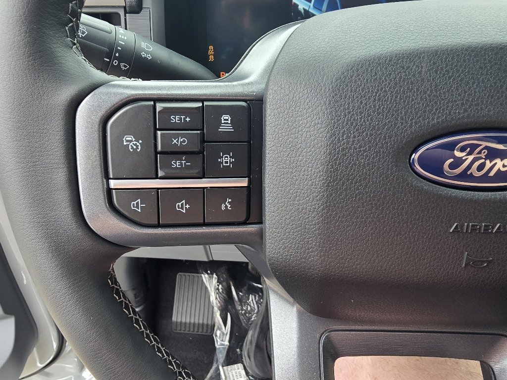 New 2026 Gray Ford 4X4 CREWCAB XLT image 16
