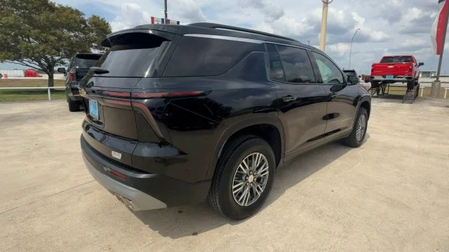 2026 Chevrolet Traverse LT - Photo 8