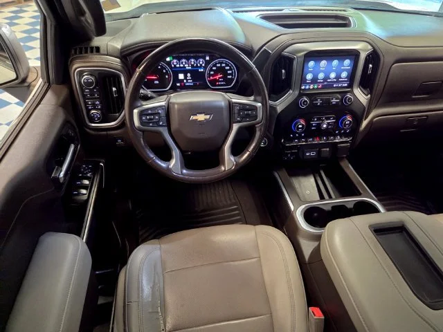 Used 2022 IRIDESCENT PEARL TRICOAT Chevrolet LTZ image 14