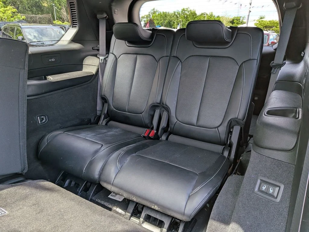 Used 2021 Red Jeep Overland image 30