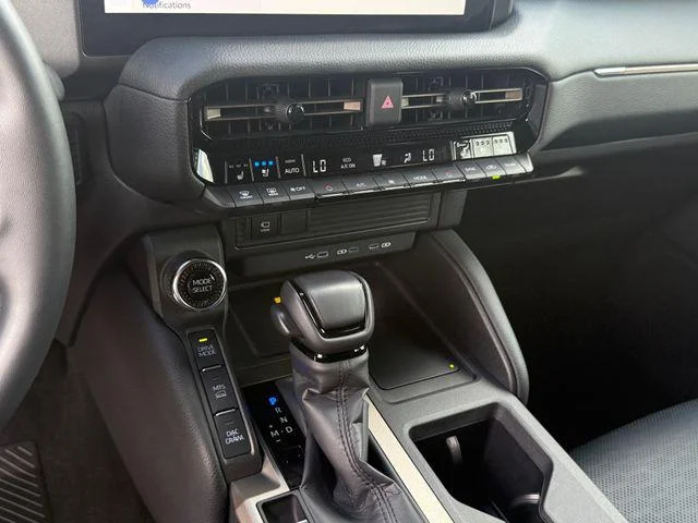 Certified Used 2025 METEOR SHOWER Toyota  image 18