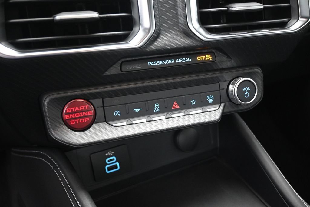 New 2026 Adriatic Blue Metallic Ford GT Premium image 16