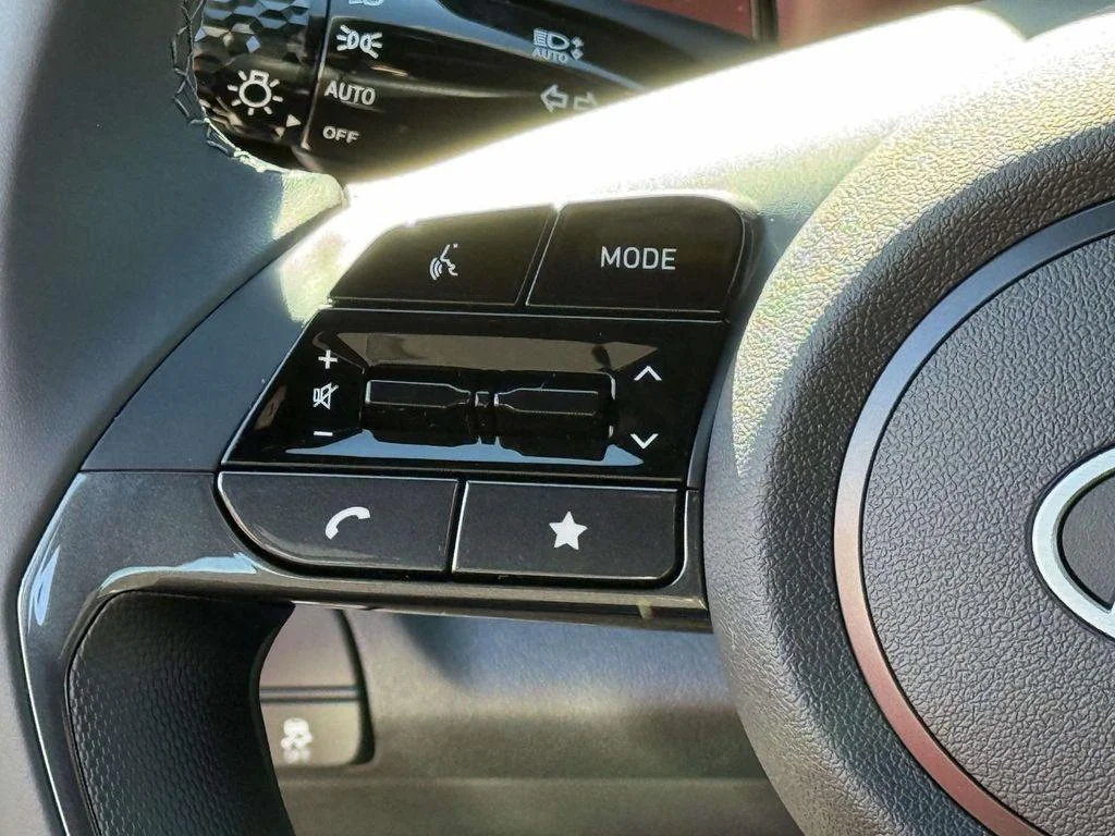2025 Hyundai Elantra Blue - Photo 24