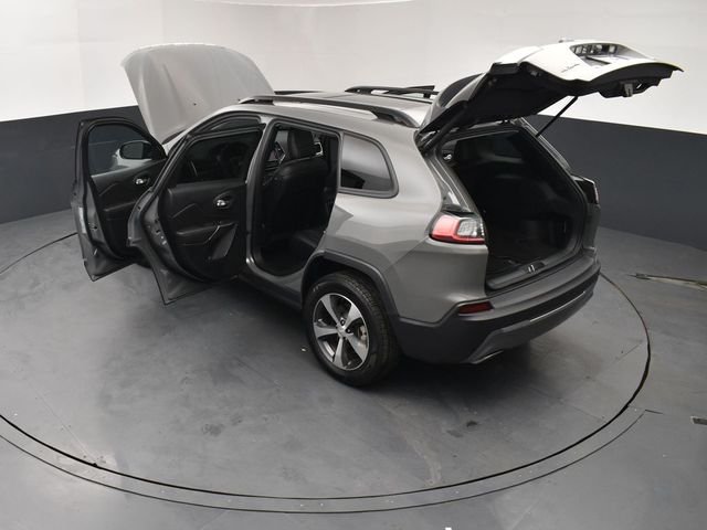 Used 2022 Gray Jeep Limited image 28