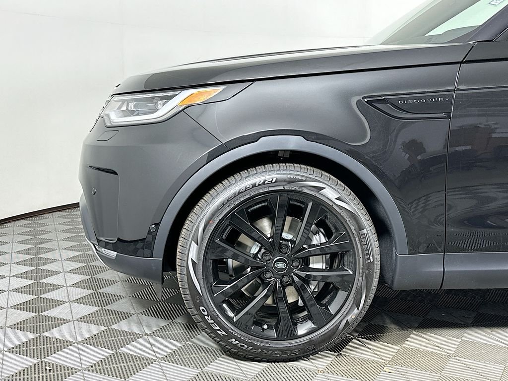 Used 2026 Santorini Black Metallic Land Rover S image 9