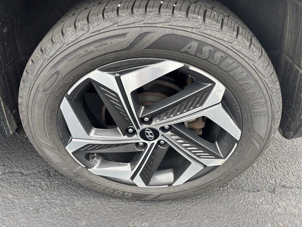 Used 2022 Portofino Gray Hyundai SEL image 4
