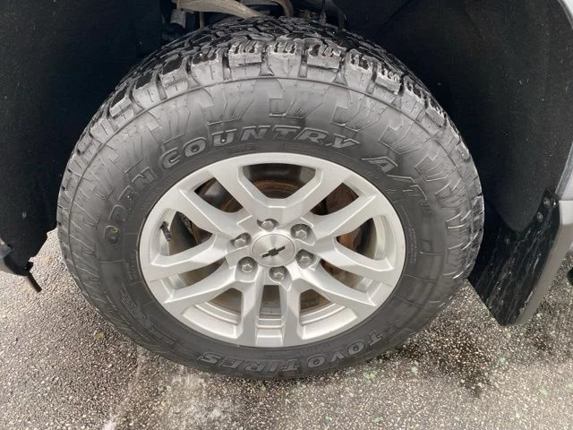 Used 2019 Gray Chevrolet RST image 9