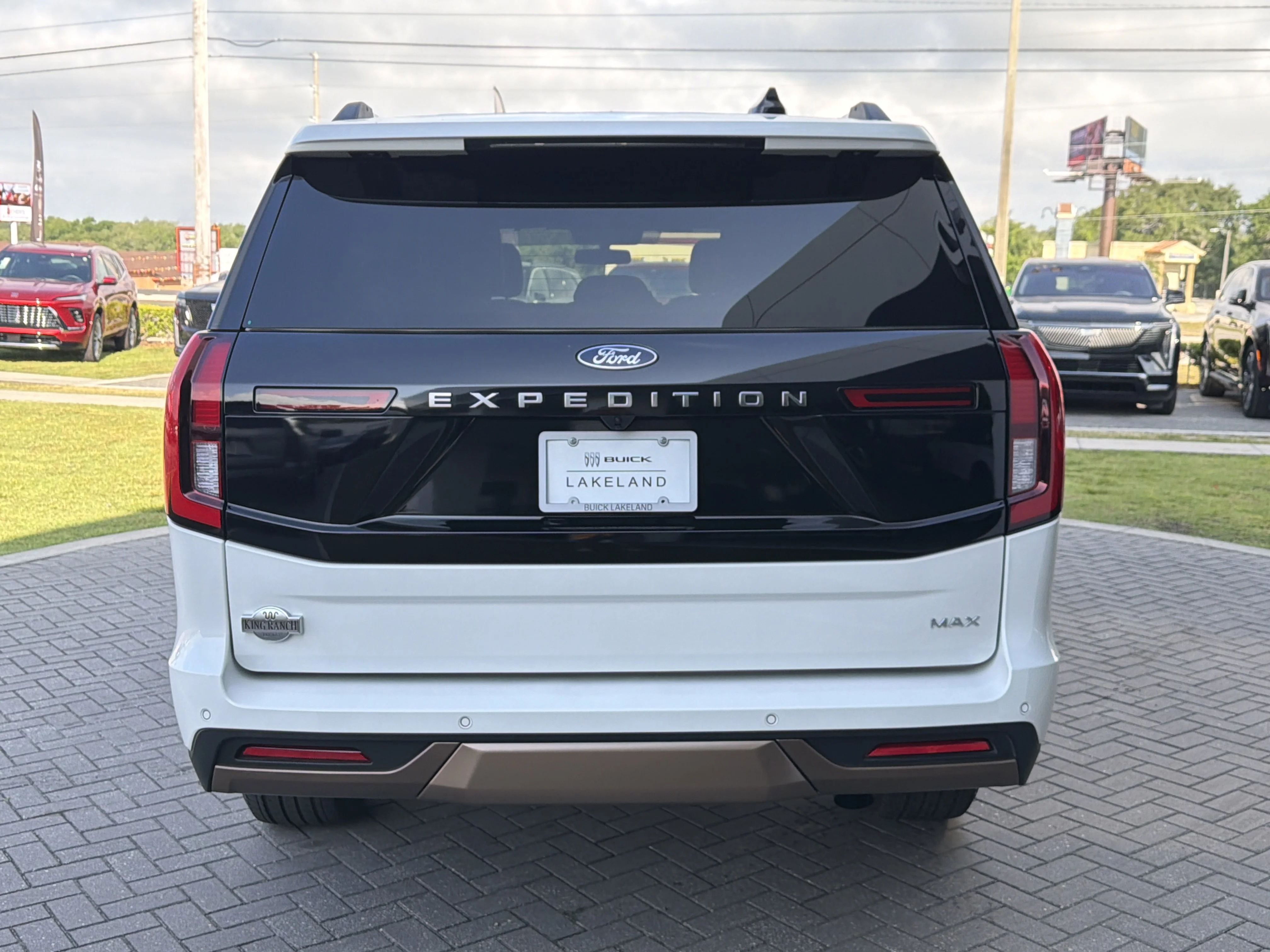Used 2025 Star White Metallic Tri-Coat Ford King Ranch image 5
