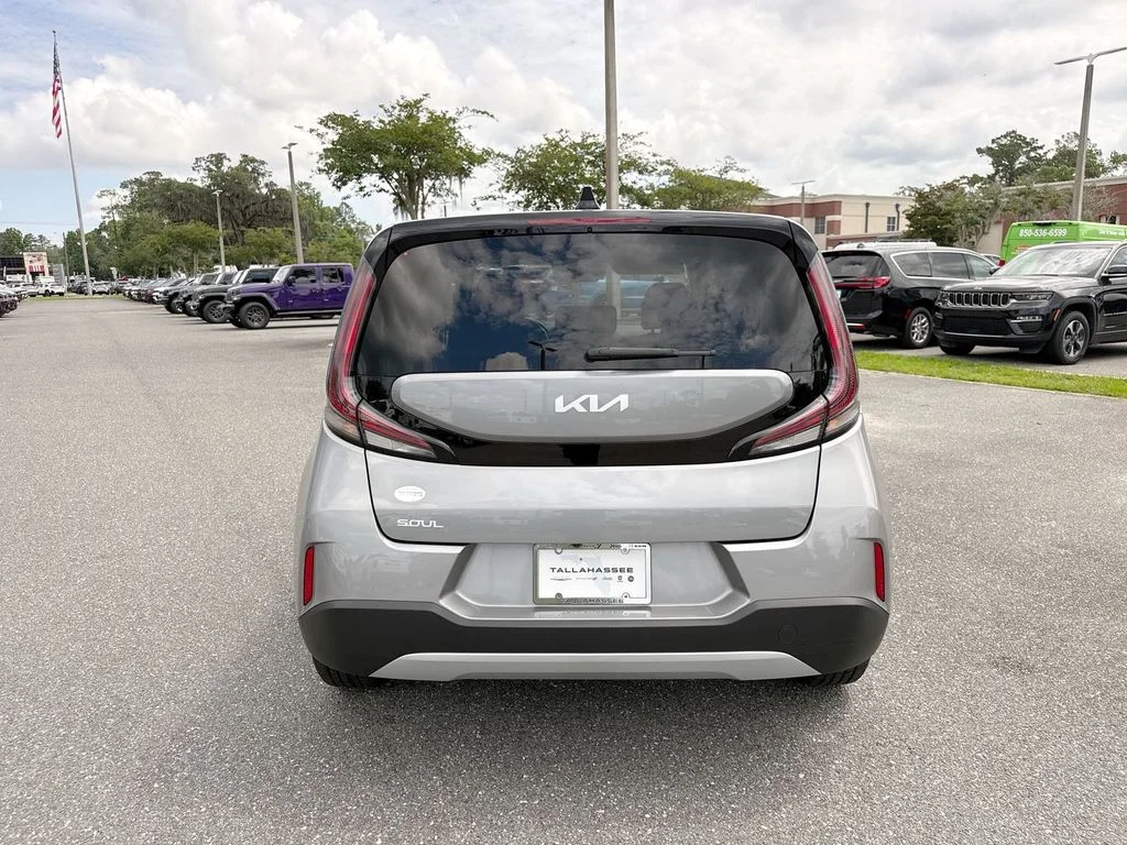 Used 2024 Steel Gray Kia LX image 4