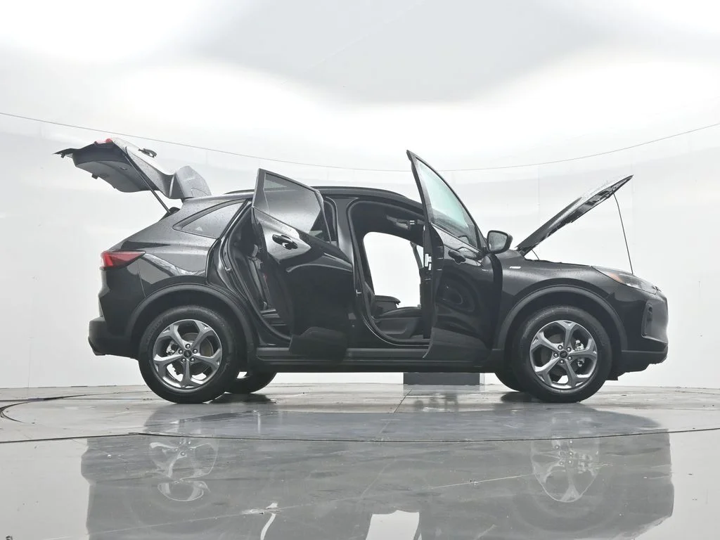 2025 Ford Escape ST-Line - Photo 44