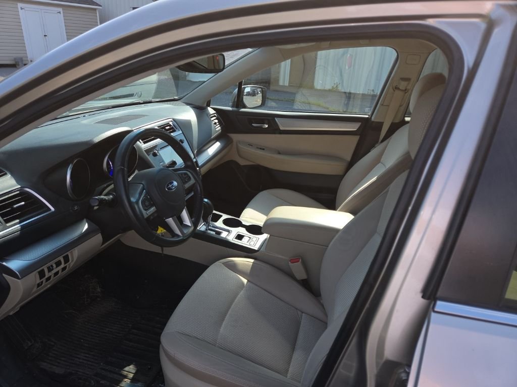 Used 2015 Gray Subaru 2.5i Premium image 11