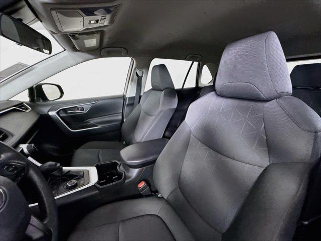 Certified Used 2025 MAGNETIC GRAY MET. Toyota  image 3