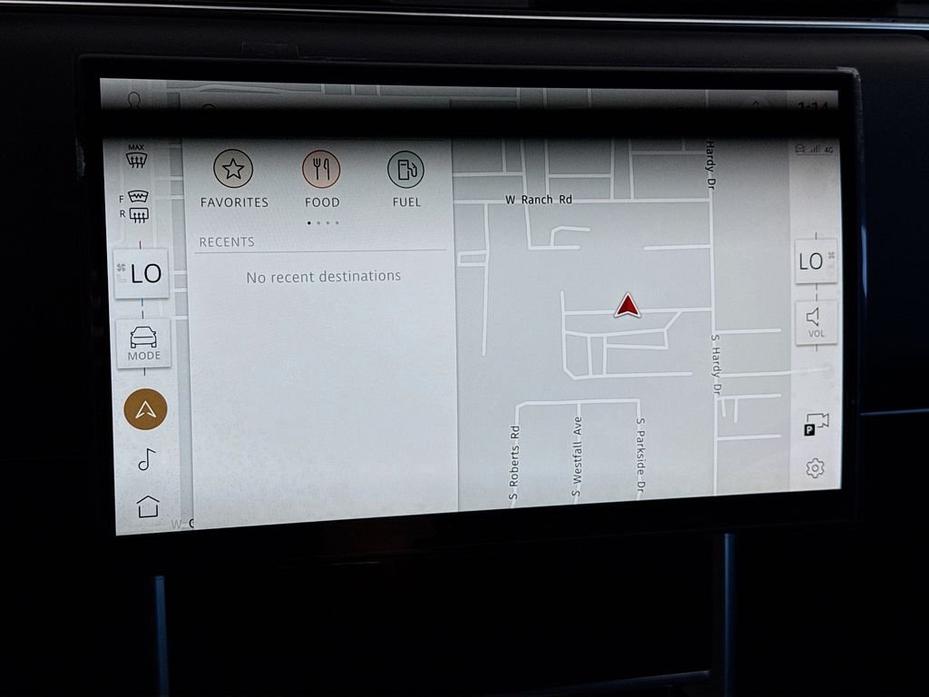 New 2026 Fuji White Land Rover SE image 34
