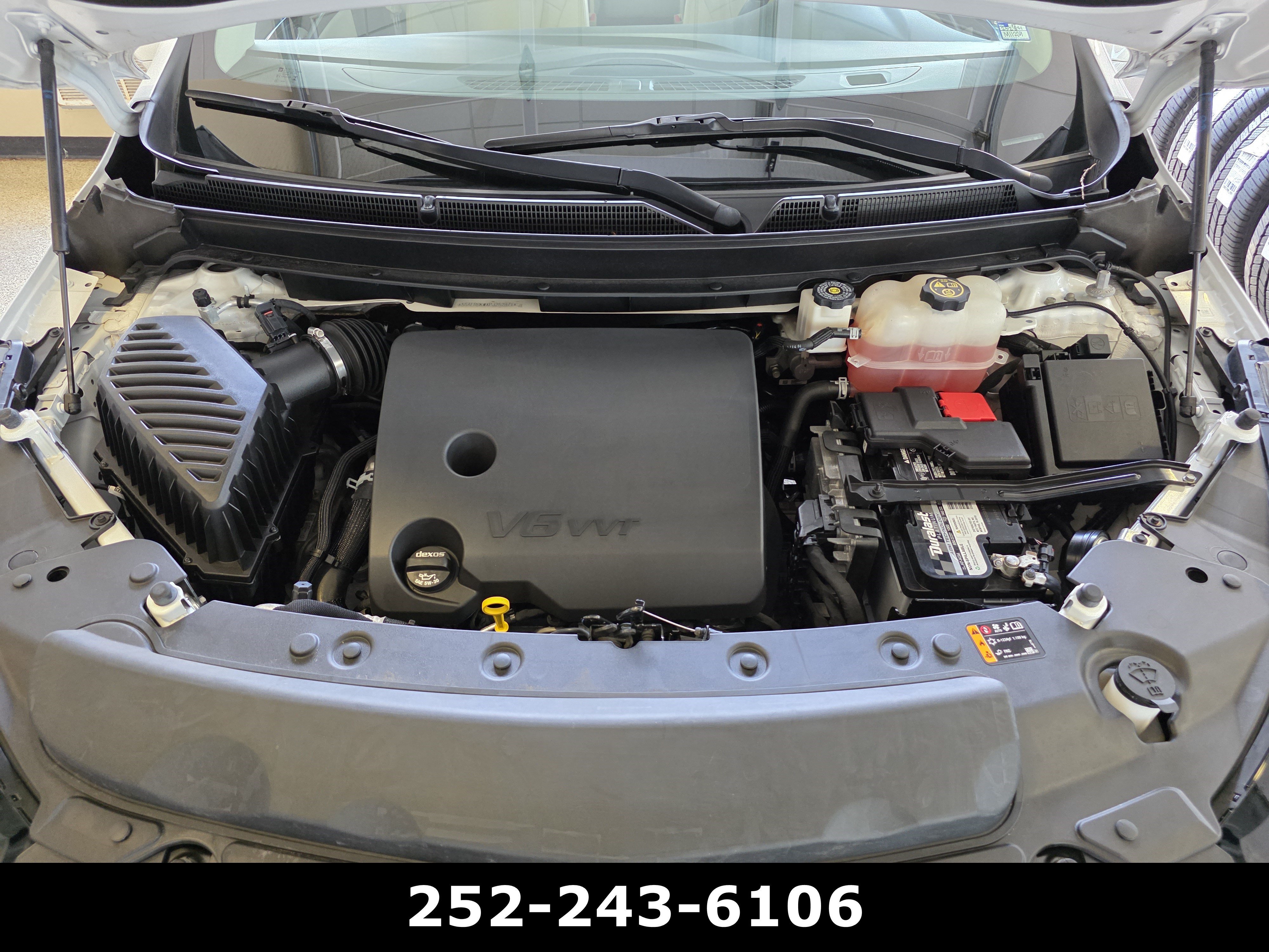 Used 2023 Summit White Buick Essence image 46