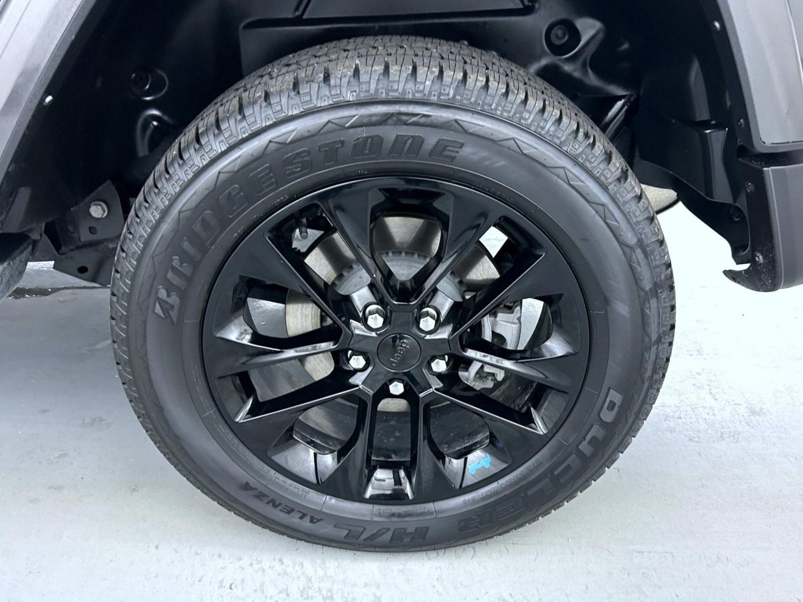 Certified Used 2022 Gray Jeep Unlimited Sahara 4xe image 23