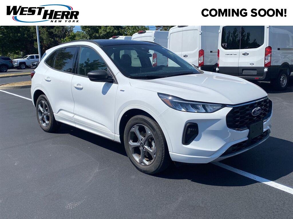 Used 2023 Oxford White Ford ST-Line image 1