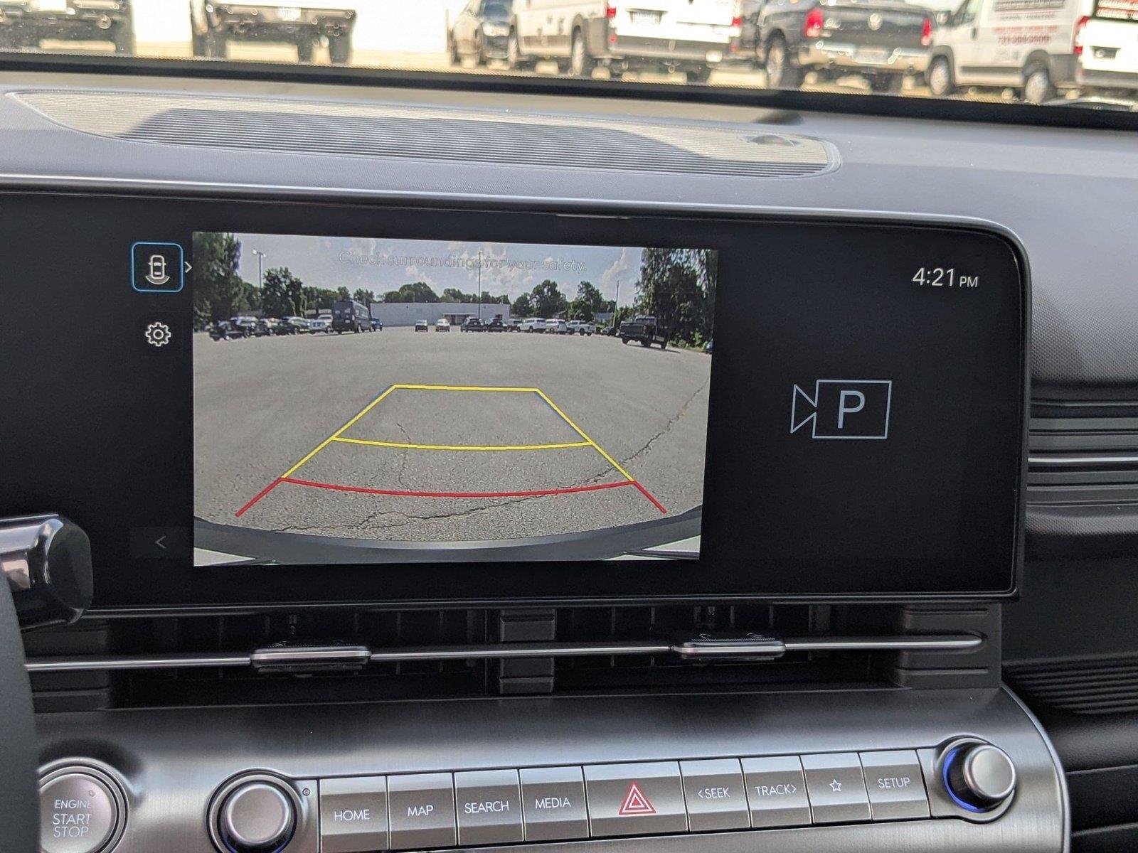 New 2027 Atlas White Hyundai SE image 18