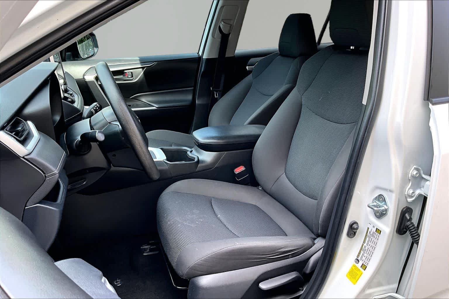 Used 2023 Ice Cap Toyota LE image 8