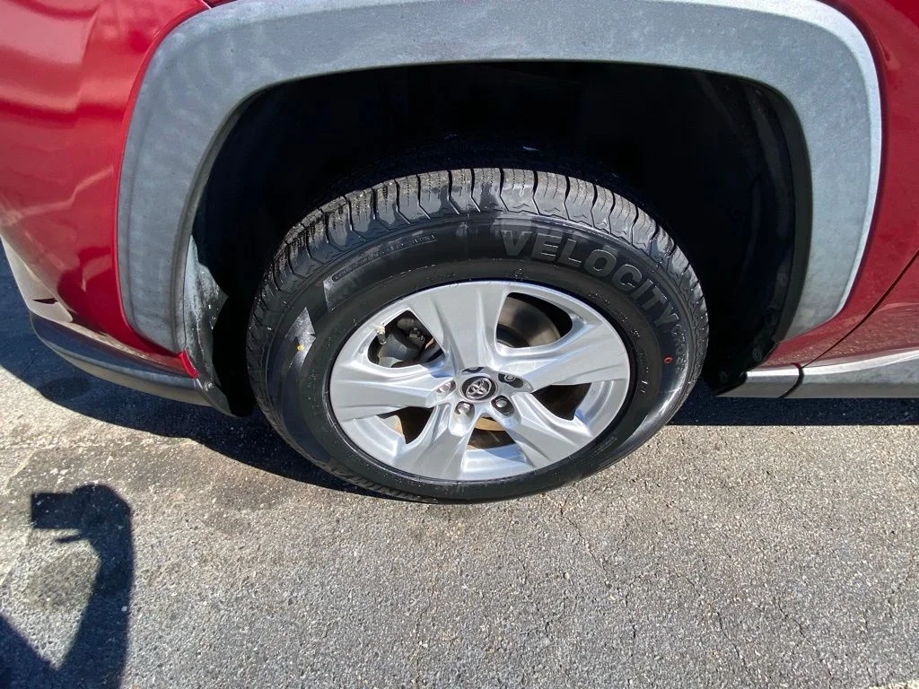 Used 2019 Red Toyota XLE image 21