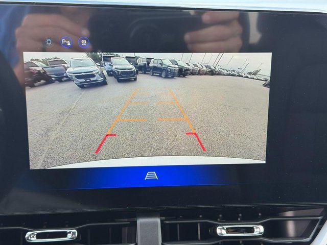 New 2027 Summit White Chevrolet LT image 14