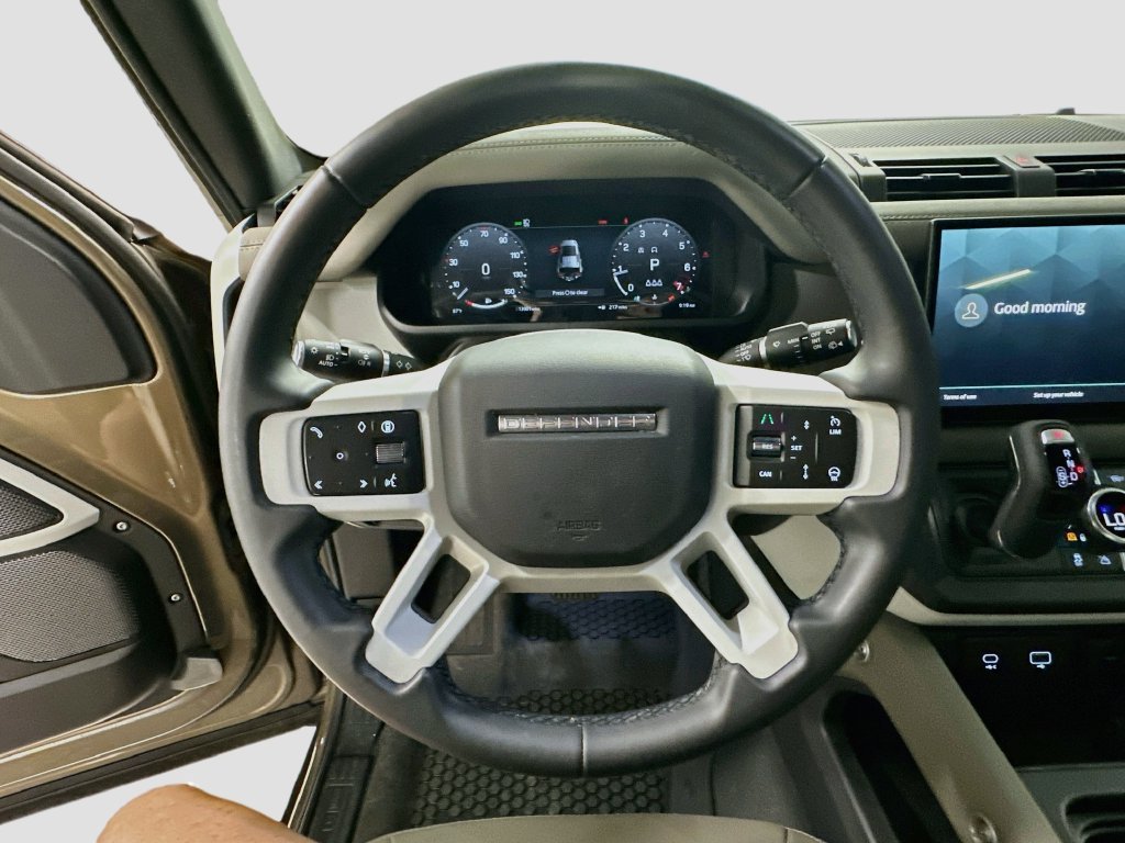 Used 2024 Brown Land Rover SE image 12