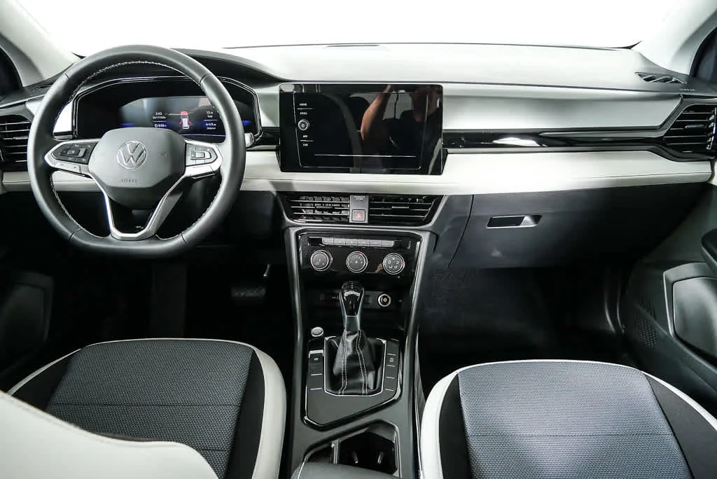 New 2026 Deep Black Pearl Volkswagen S image 19