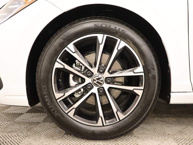 New 2026 Pure White Volkswagen 1.5T Sport image 6