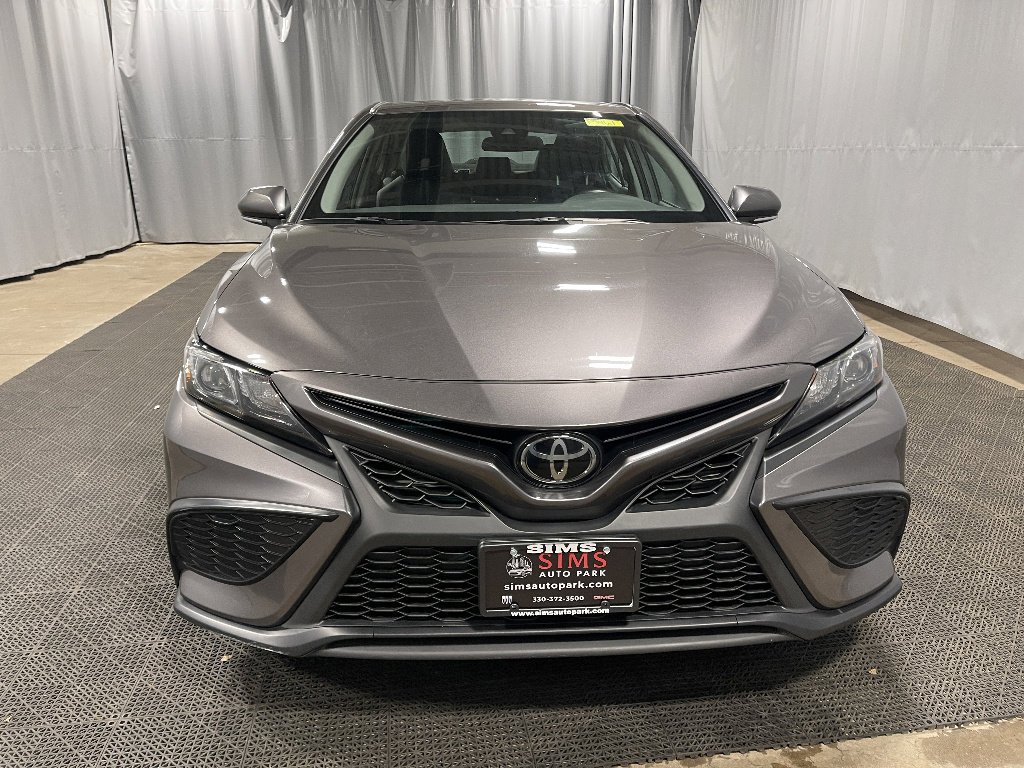 Used 2023 Predawn Gray Mica Toyota SE image 4