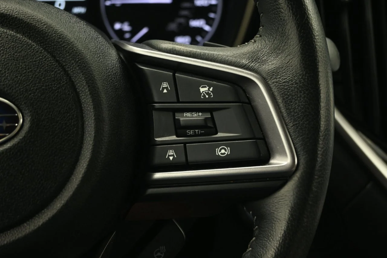 Used 2023 Crystal White Pearl Subaru Limited image 22